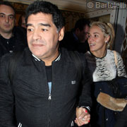 Maradona denuncia per furto la sua ex