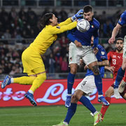 Italia-Svizzera 1-1. A segno Di Lorenzo